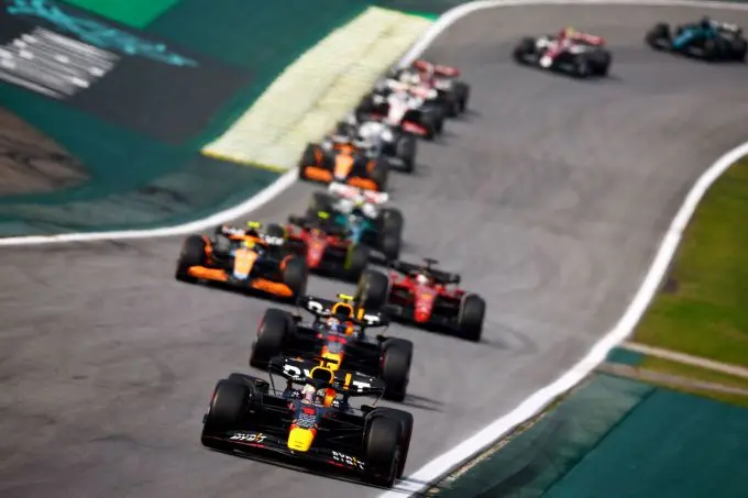 Red_Bull_veldaanvoerder_GP_Brazilie_2022
