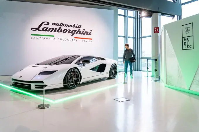 Lamborghini Squadra Corse foto 3