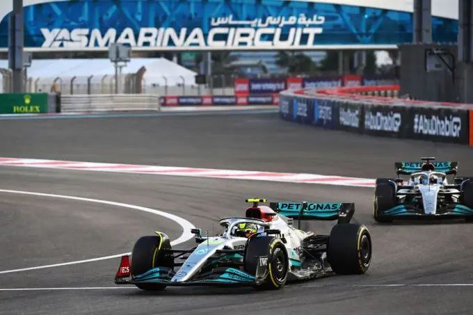 Mercedes_Abu_Dhabi