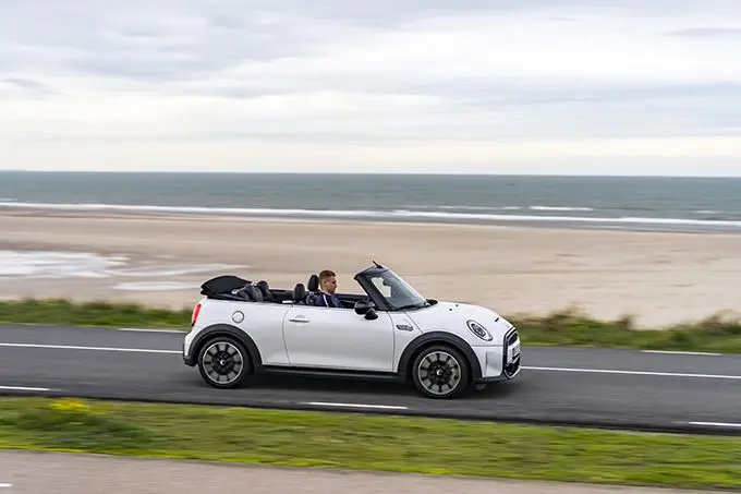 Mini Cabrio Seaside