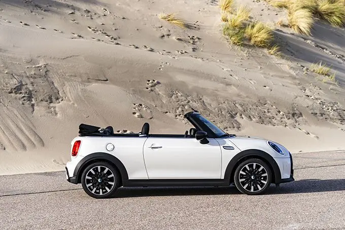 Mini Cabrio Seaside