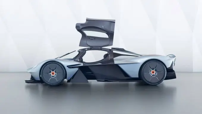 Aston Martin Valkyrie 2
