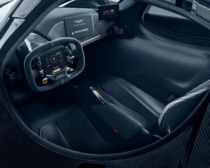Aston Martin Valkyrie 4