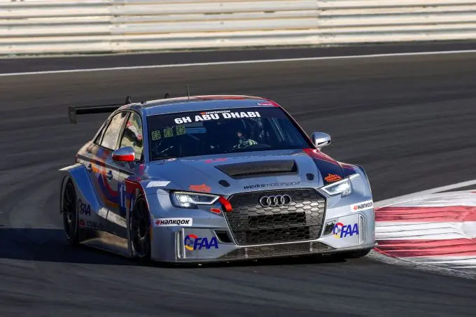 24H SERIES 2023 Hankook 6 Hours ABU DHABI foto 5 Audi Nr17