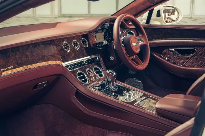 Bentley Continental en de JAS 949 foto 4