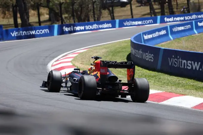 Bathurst 12H Red Bull RB7 demo Liam Lawson foto 6