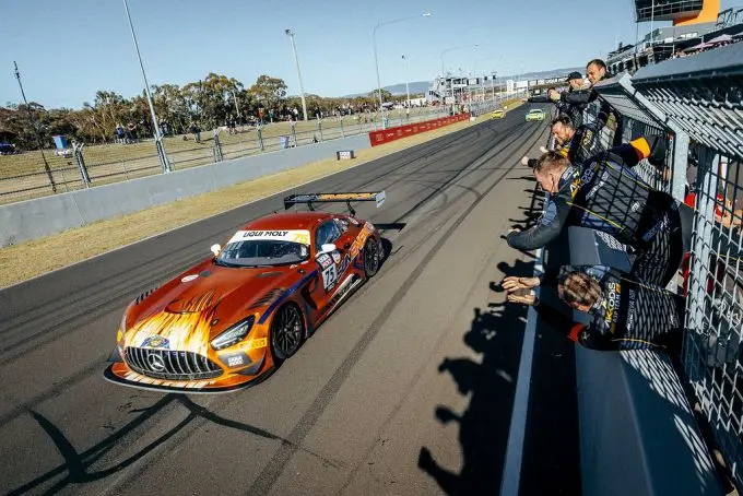 Bathurst 12 Hour Mercedes AMG Nr75 SunEnergy1 Racing
