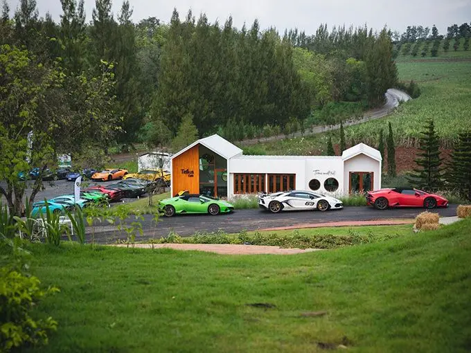 Automobili Lamborghini 60 year anniversary