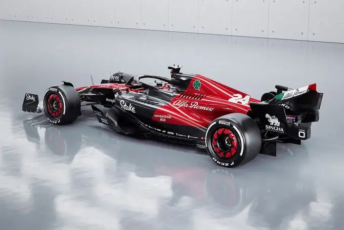 Alfa_Romeo_C43 Quadrifoglio Italian_flag