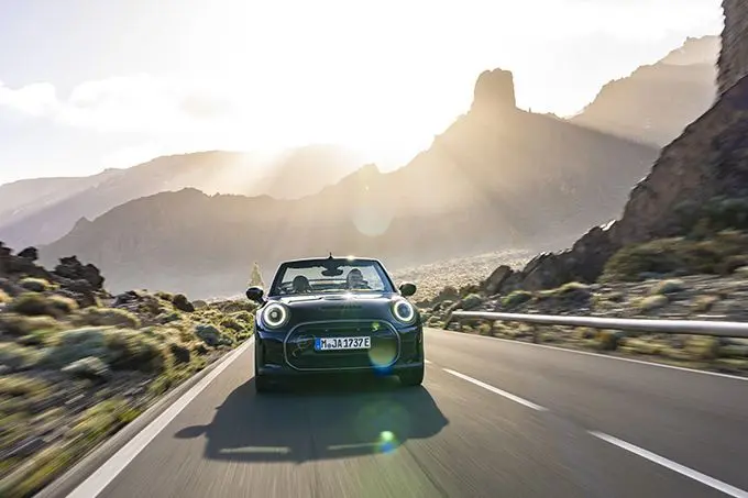 Mini Cooper SE Cabriolet