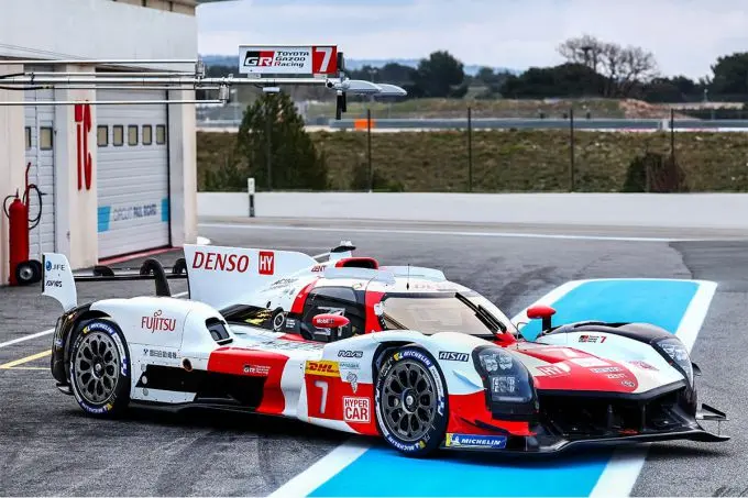 Toyota Gazoo Racing  GR010 HYBRID Hypercar WEC 2023 Foto 2