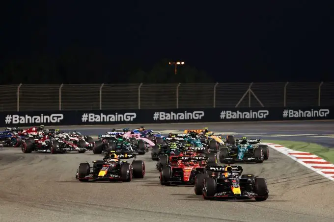 Max_Verstappen_voert_veld_aan_Bahrein_2023