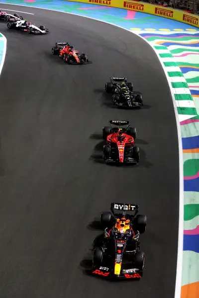 Verstappen_op_weg_naar_P2