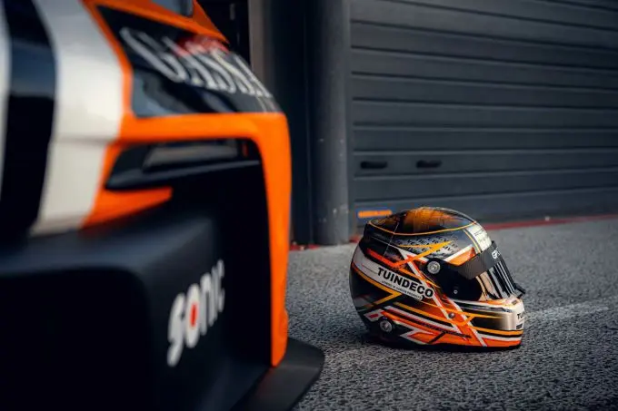 Nieuwe helm Larry ten Voorde 2023 2
