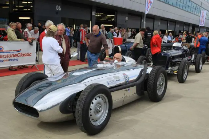 Silverstone 75th Anniversary Grand Prix Trophy foto 11