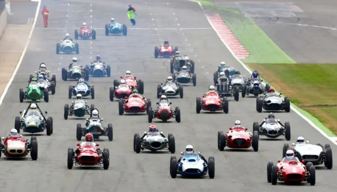 Silverstone 75th Anniversary Grand Prix Trophy foto 3