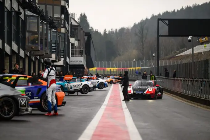 Porsche Carrera Cup Benelux pitstraat Spa-Francorchamps front