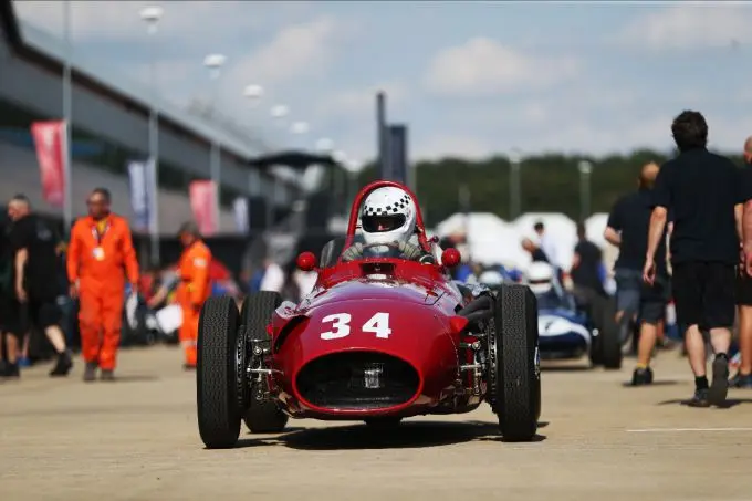 Silverstone 75th Anniversary Grand Prix Trophy foto 6