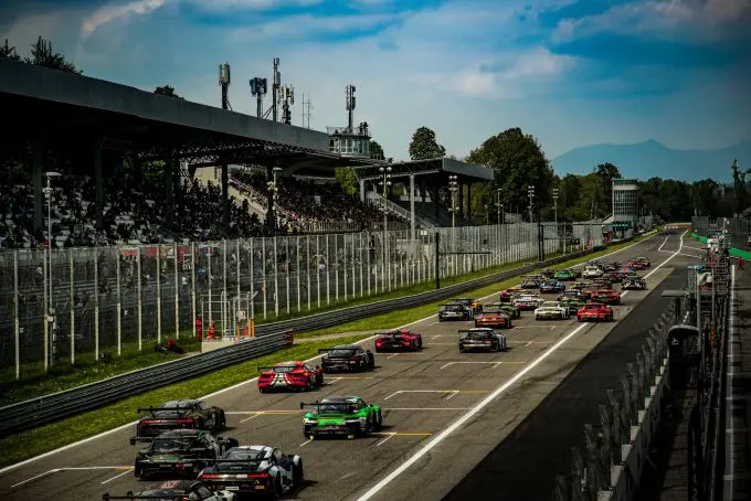 GT World Challenge Europe foto 7