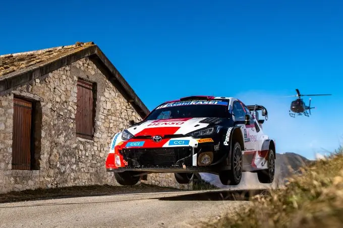 Sebastian Ogier jump Toyota Yaris