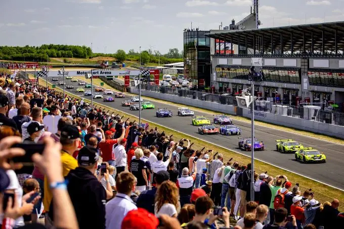 DTM terugkeer Zandvoort foto 8 Fraai_startveld_DTM_2023