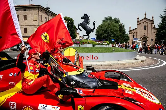 Ferrari 499P