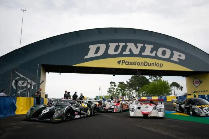Le_Mans_Centenary terugkeer Bentley speed 8 en Blower Continuation Series foto 3