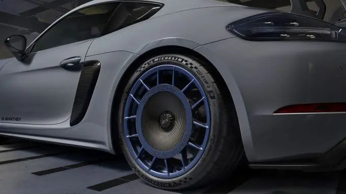 Porsche 718 Cayman GT4 RS Manthey Kit Nordschleife foto 8