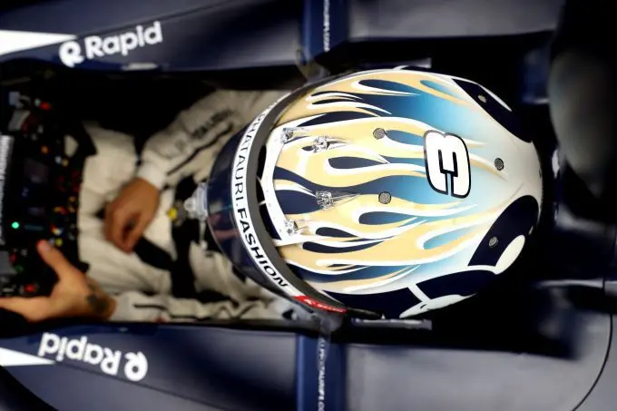 Daniel Ricciardo GP Hongarije 2023 helm