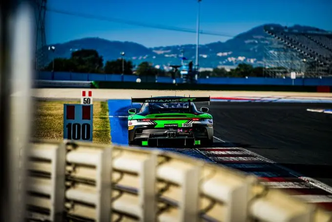 Fanatec GT Europe Sprint Cup Misano foto 3 achteraanzicht