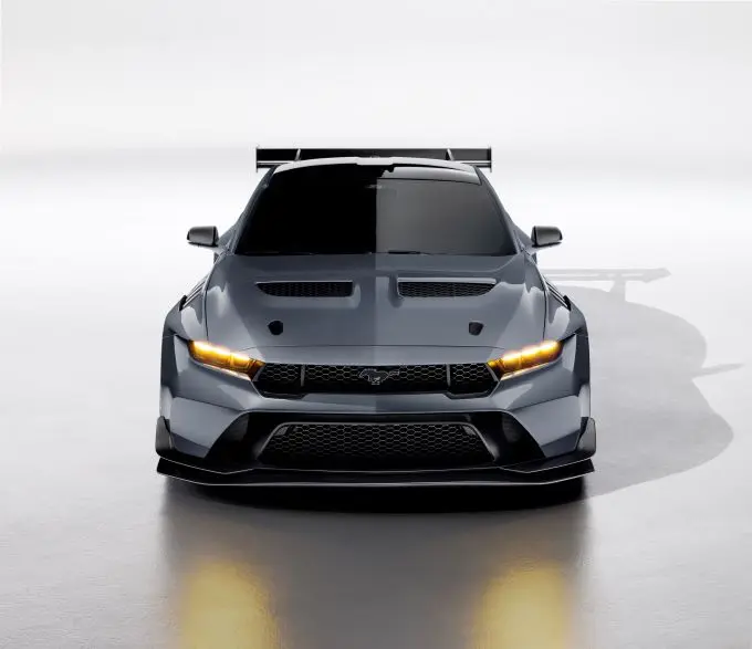 Ford Mustang GTD Foto 18