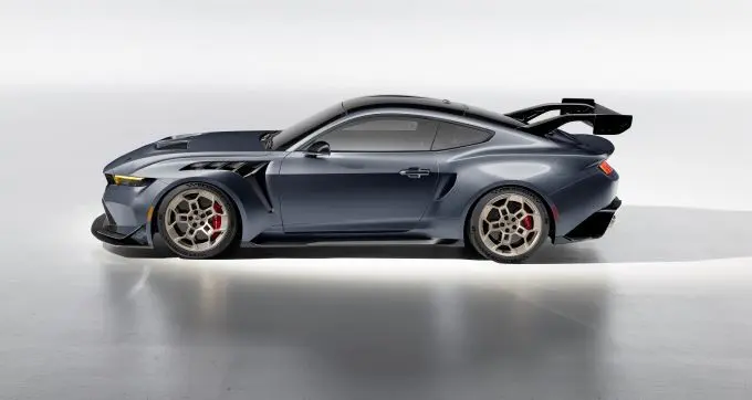Ford Mustang GTD Foto 4