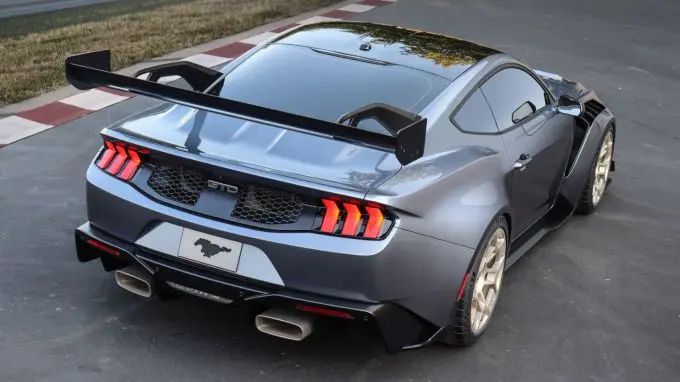 Ford Mustang GTD Foto 5