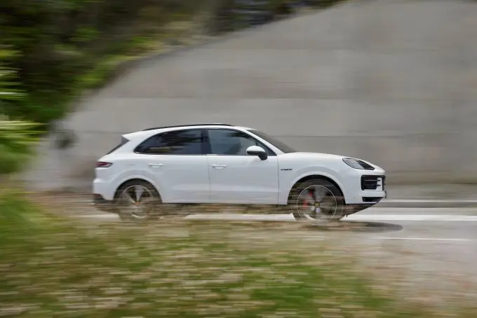 Porsche Cayenne S E-Hybrid foto 4