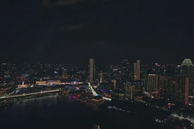 Carlos Sainz wint met Ferrari GP Singapore 2023 foto 6