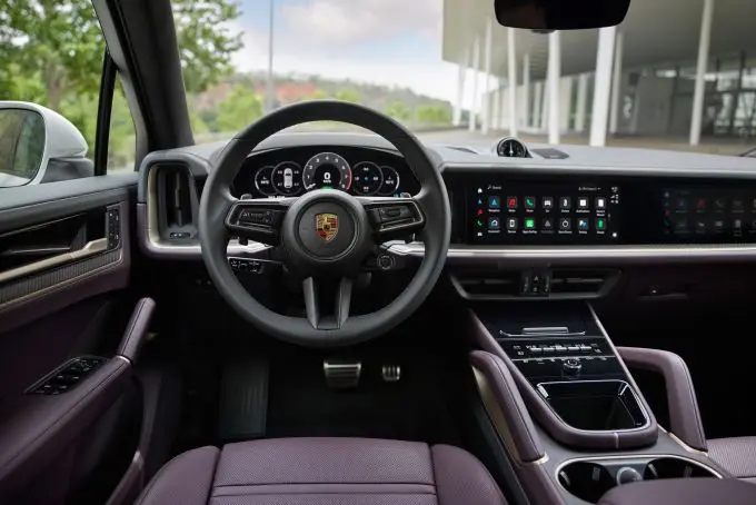 Porsche Cayenne S E-Hybrid foto 2 dashboard