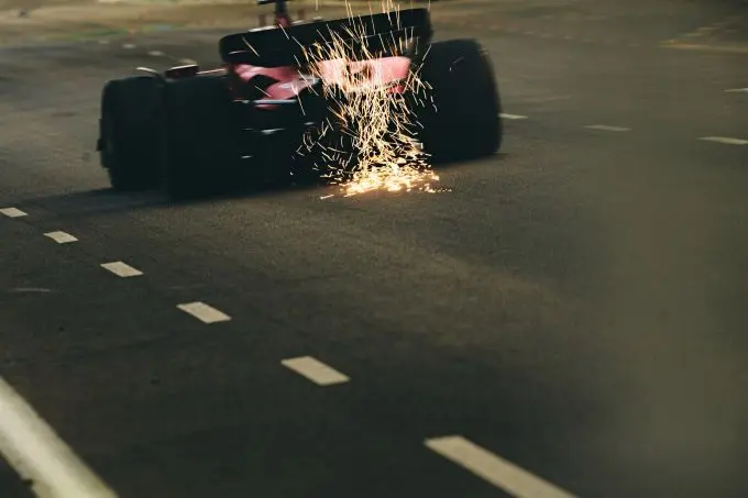 Carlos Sainz wint met Ferrari GP Singapore 2023 foto 5