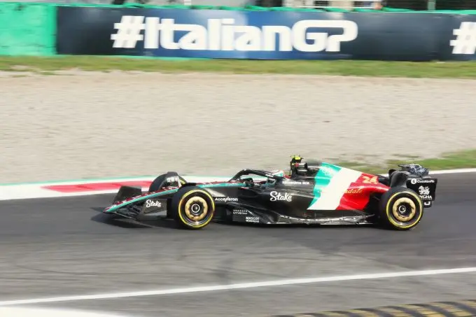 Guanyu_Zhou_F1_Alfa_Romeo_GP_Monza_2023 RX Foto Peter Vader
