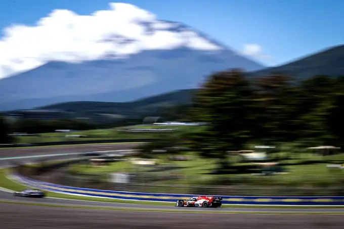 FIA World Endurance Championship 6 Hours of Fuji Toyota GR010 Hybrid onderweg op Fuji International Speedway