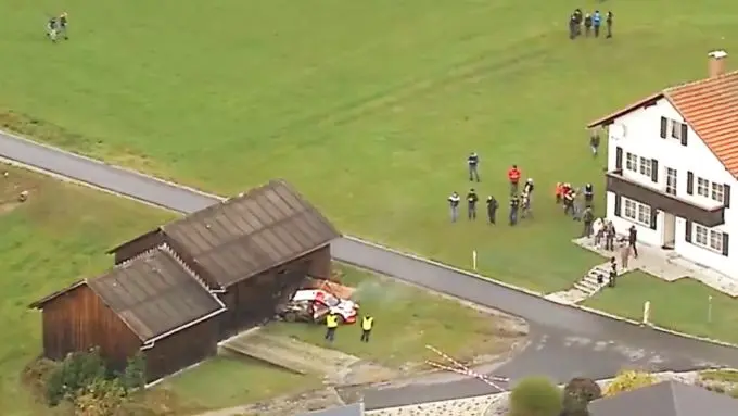 Elfyn Evans crashte een schuur in