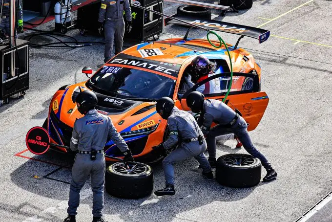 Fanatec GT World GT Championship EU powered by AWS Sprint Cup Round 10 Circuit Zandvoort Foto Nr10