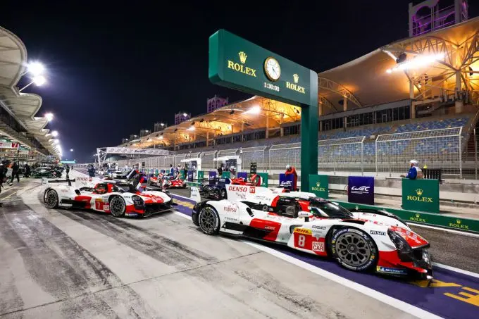 Toyota GR010 Hybrid FIA WEC-kampioen 2023 Foto 10
