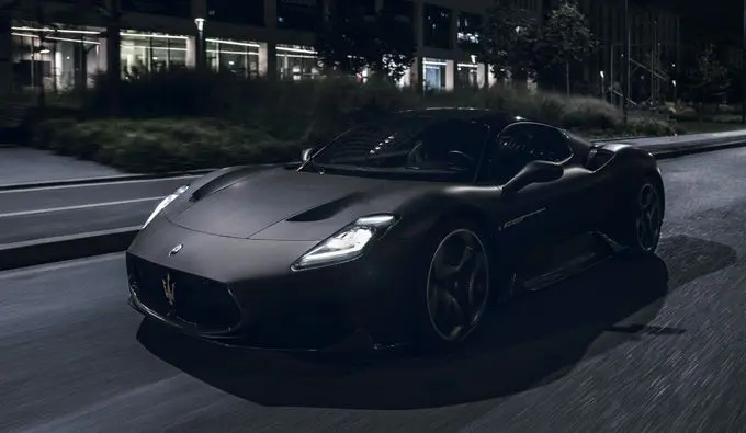 Maserati MC20 Notte