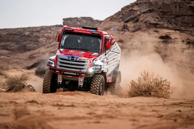 Dakar 2024 Toyota Gazoo Racing Toyota GR DKR Hilux EVO T1U Toyota-serviceauto foto 1