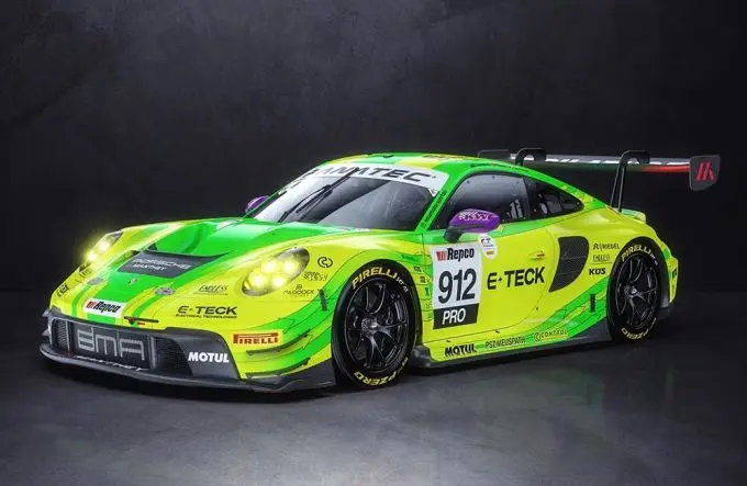 12H Bathurst Porsche Manthey EMA