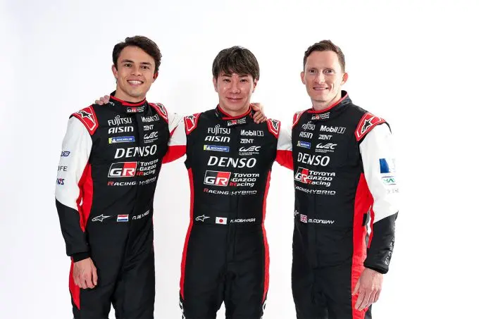 Nyck de Vries, Kamui Kobayashi en Mike Conway FIA WEC Toyota GR010 Hybrid
