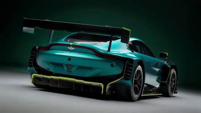 Aston_Martin_Vantage_GT3_06