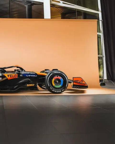 McLaren MLC38 side front