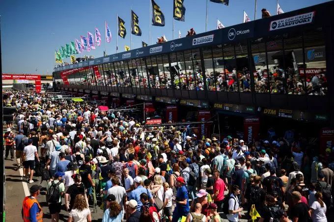 Gridwalk pitstraat Zandvoort