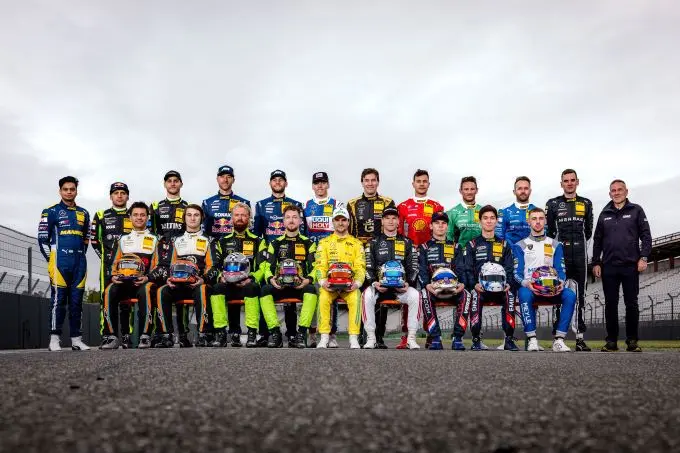 DTM seizoensopening 2024 Hockenheimring groepsfoto